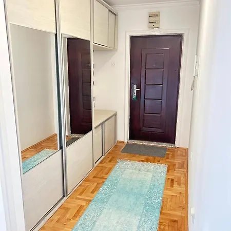 公寓 Doboj Apartman 多博伊