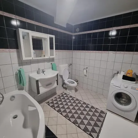 Doboj Apartman 多博伊